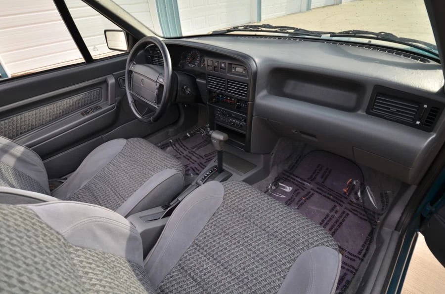 1992 Mercury Capri - Image 4 of 9