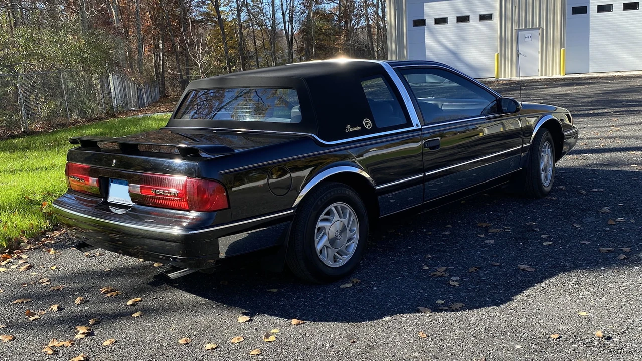 1992 Mercury Cougar 4th+ Gen - Image 10 of 11