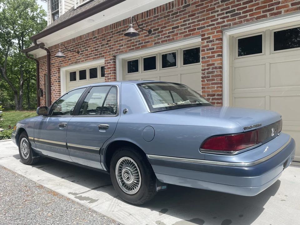 1992 Mercury Grand Marquis - Image 15 of 31