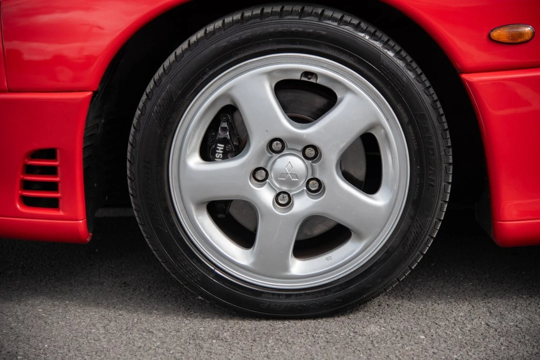 1992 Mitsubishi 3000GT Series 1 - Image 24 of 30
