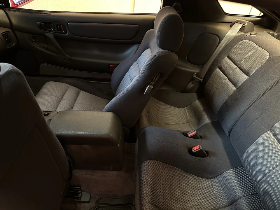 1992 Mitsubishi Galant - Image 12 of 17