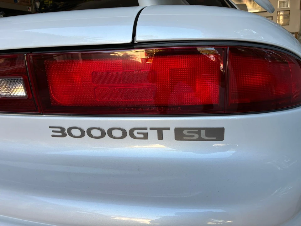 1992 Mitsubishi 3000GT Series 1 - Image 19 of 31