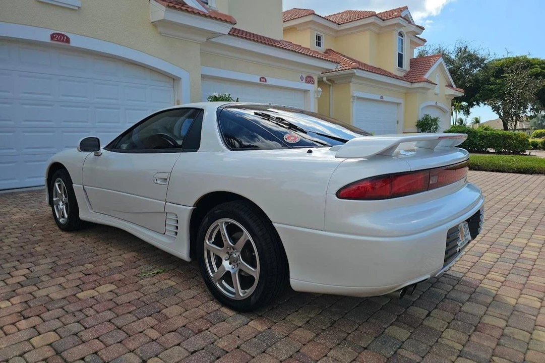 1992 Mitsubishi 3000GT Series 1 - Image 4 of 31