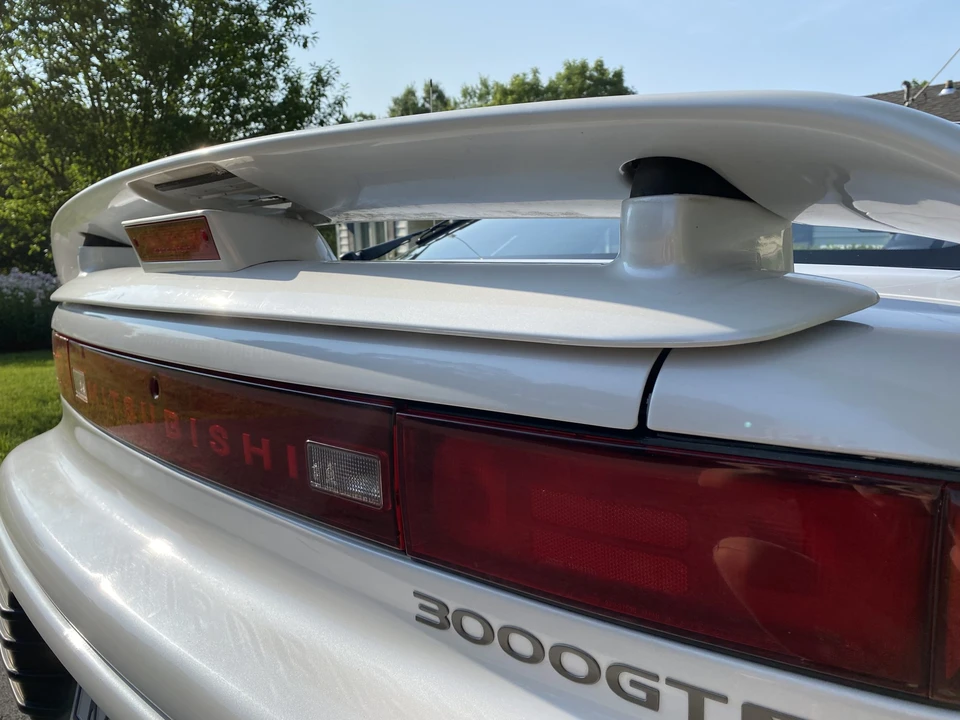 1992 Mitsubishi 3000GT Series 1 - Image 28 of 31