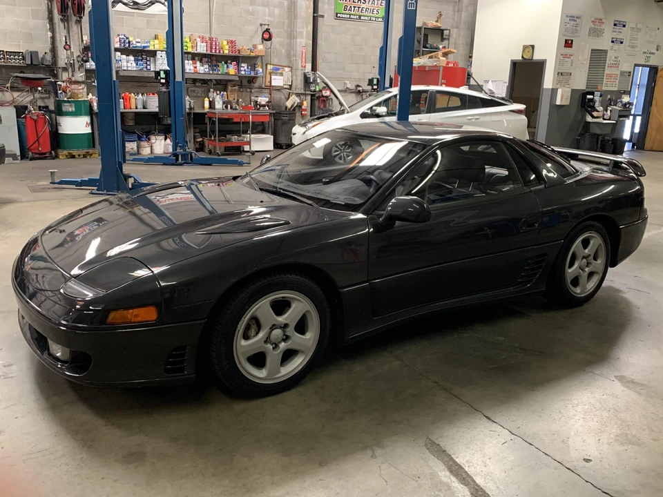 1992 Mitsubishi 3000GT Series 1 - Image 9 of 31