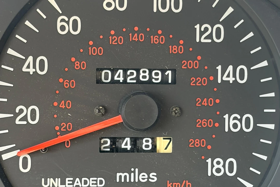 1992 Mitsubishi 3000GT Series 1 - Image 29 of 31