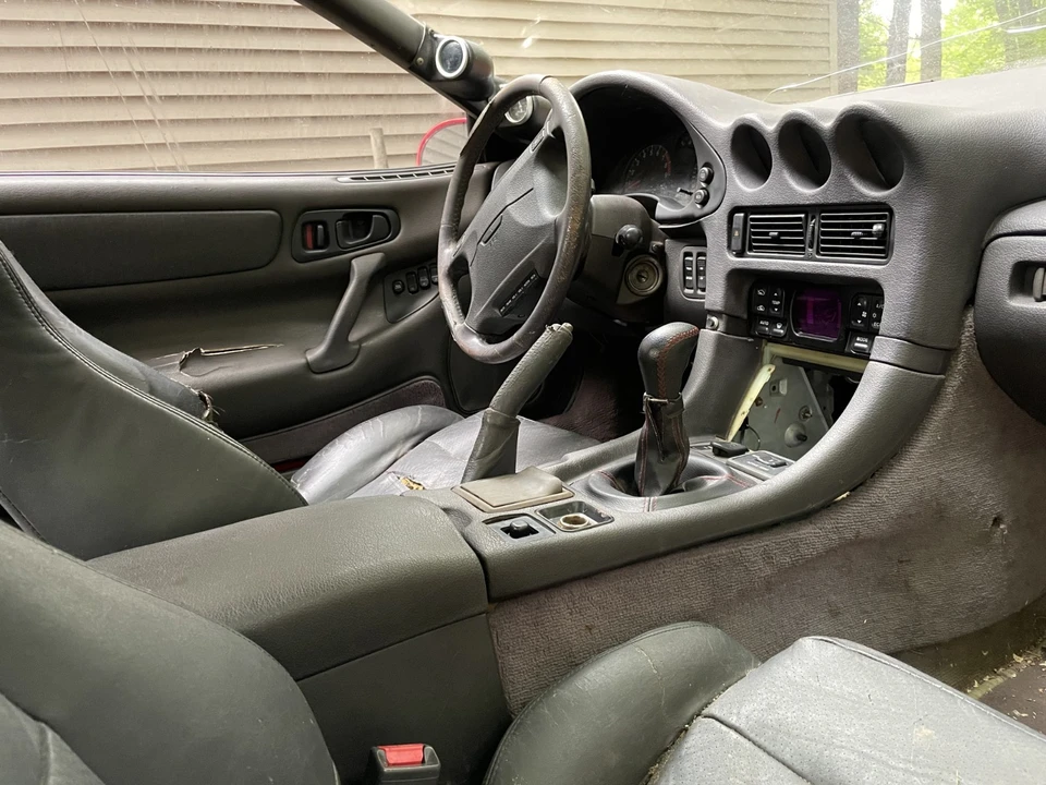 1992 Mitsubishi 3000GT Series 1 - Image 17 of 28
