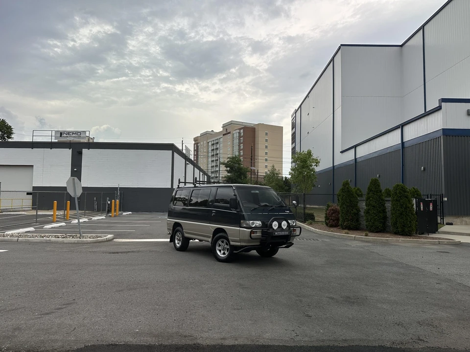 1992 Mitsubishi Delica 3rd Gen - Image 24 of 31