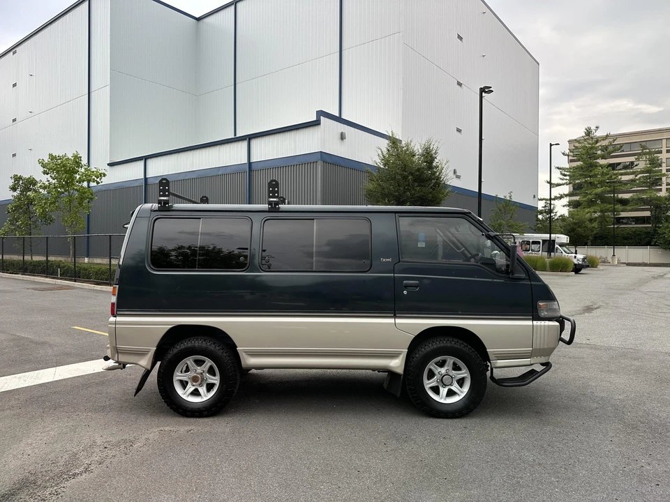1992 Mitsubishi Delica 3rd Gen - Image 16 of 31
