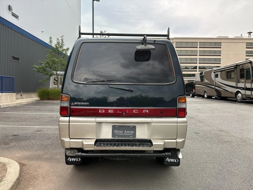1992 Mitsubishi Delica 3rd Gen - Image 10 of 31