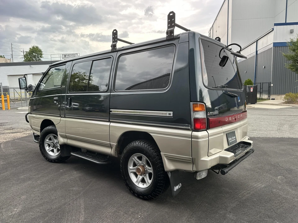 1992 Mitsubishi Delica 3rd Gen - Image 8 of 31