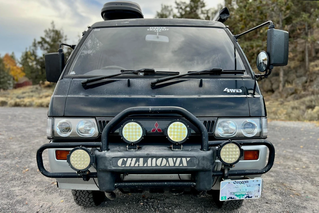 1992 Mitsubishi Delica 3rd Gen - Image 2 of 31