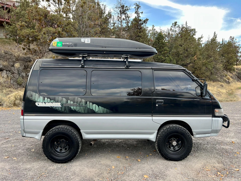 1992 Mitsubishi Delica 3rd Gen - Image 9 of 31