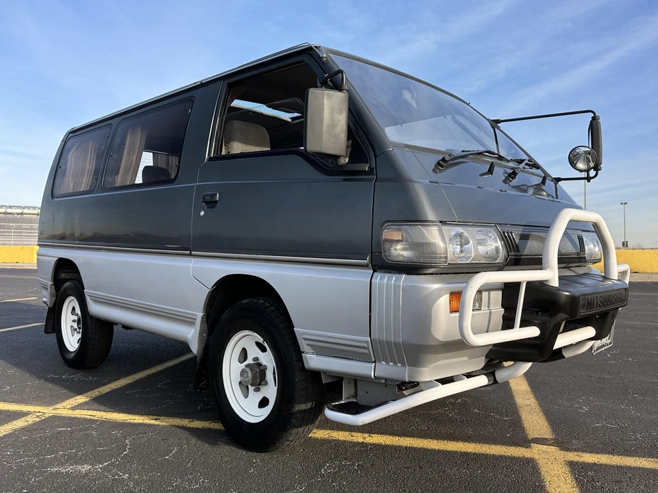 1992 Mitsubishi Delica 2nd Gen - Image 7 of 31