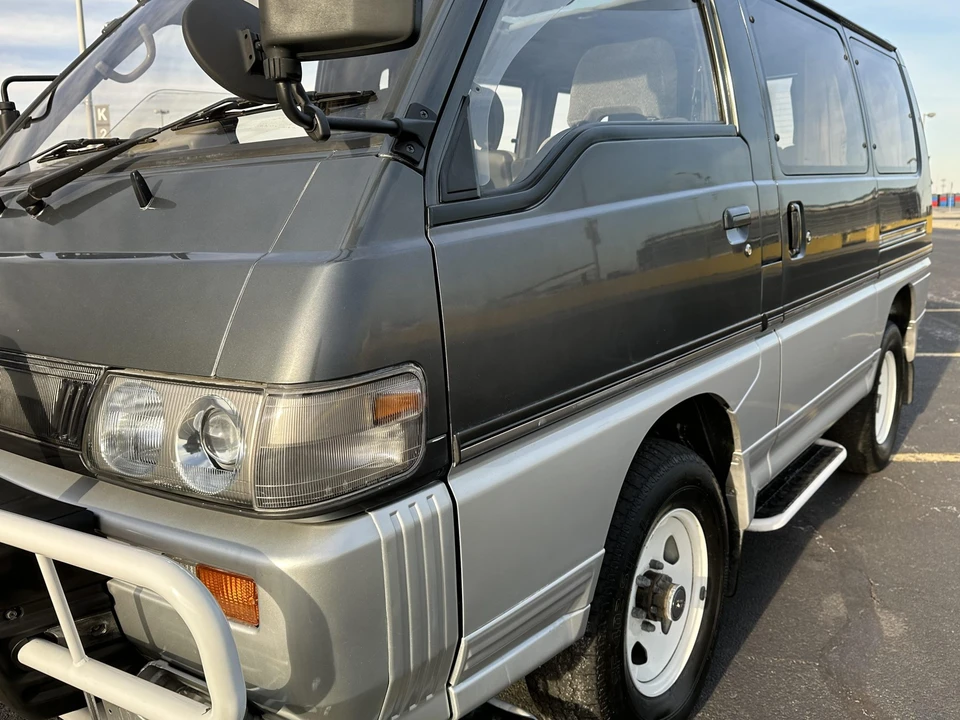 1992 Mitsubishi Delica 2nd Gen - Image 26 of 31