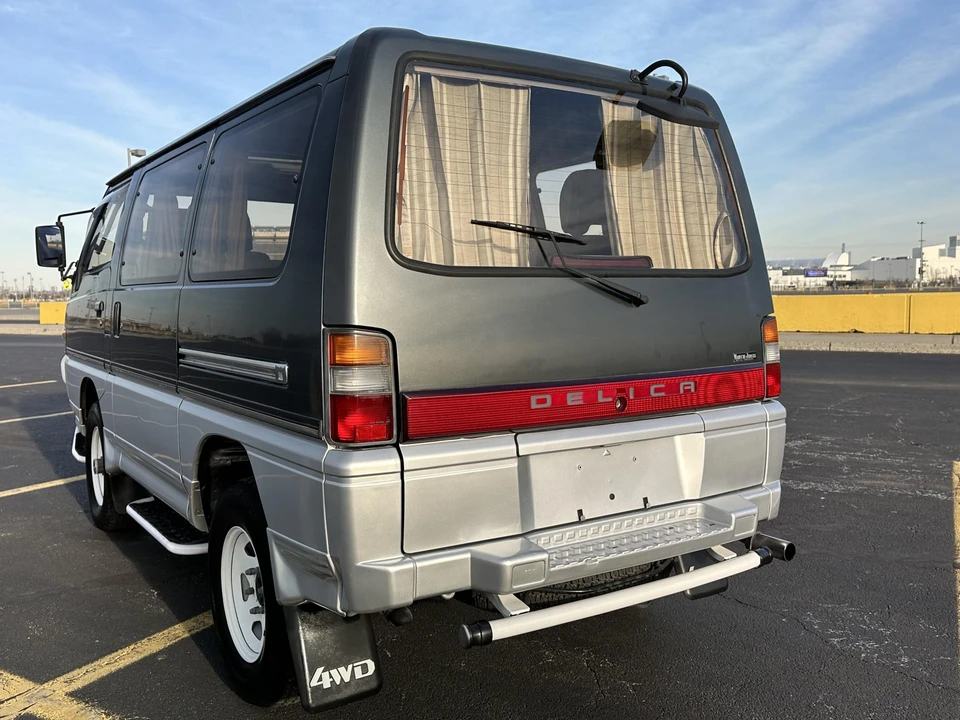 1992 Mitsubishi Delica 2nd Gen - Image 15 of 31