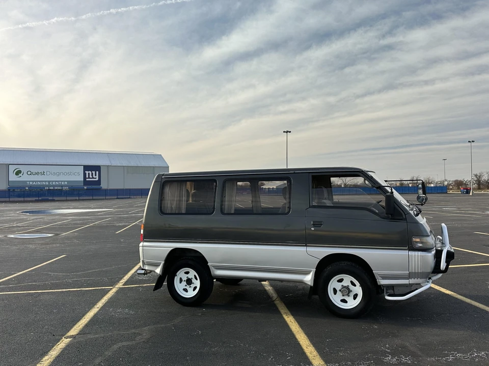 1992 Mitsubishi Delica 2nd Gen - Image 10 of 31