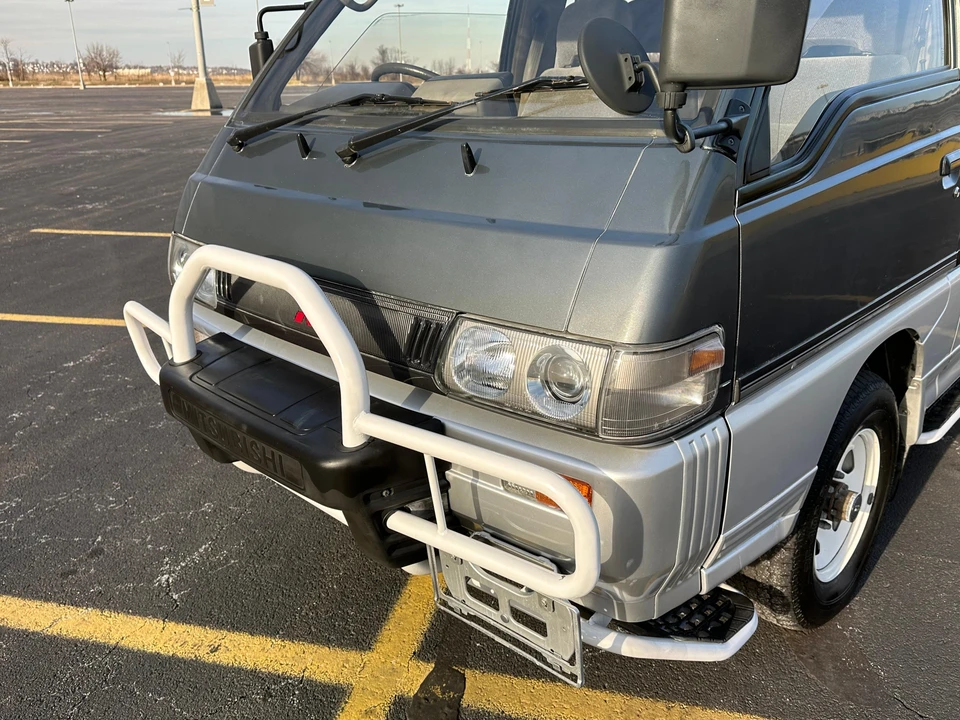 1992 Mitsubishi Delica 2nd Gen - Image 24 of 31