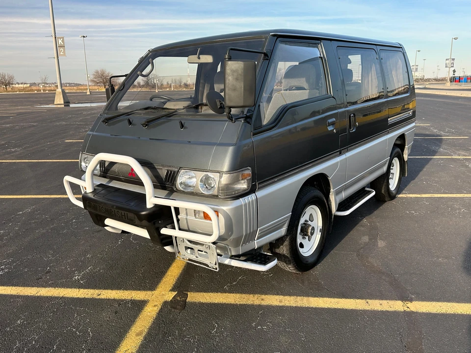1992 Mitsubishi Delica 2nd Gen - Image 7 of 31