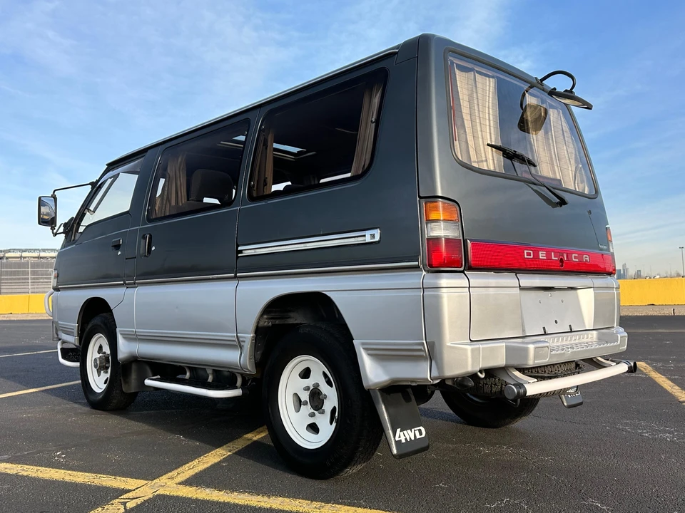 1992 Mitsubishi Delica 2nd Gen - Image 10 of 31