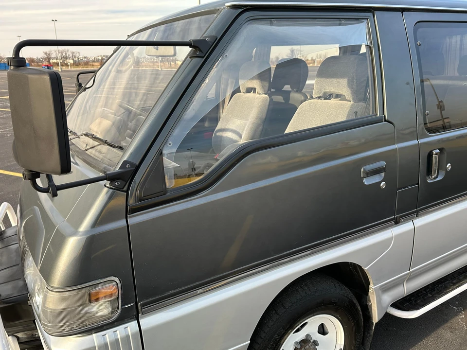 1992 Mitsubishi Delica 2nd Gen - Image 30 of 31