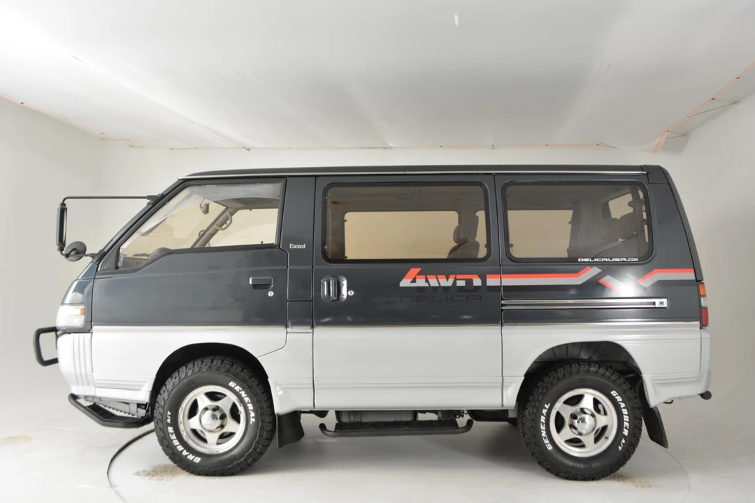 1992 Mitsubishi Delica 3rd Gen - Image 6 of 31