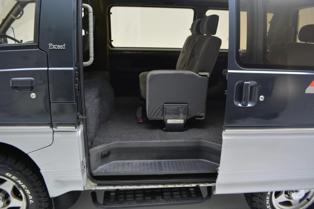 1992 Mitsubishi Delica 3rd Gen - Image 19 of 31