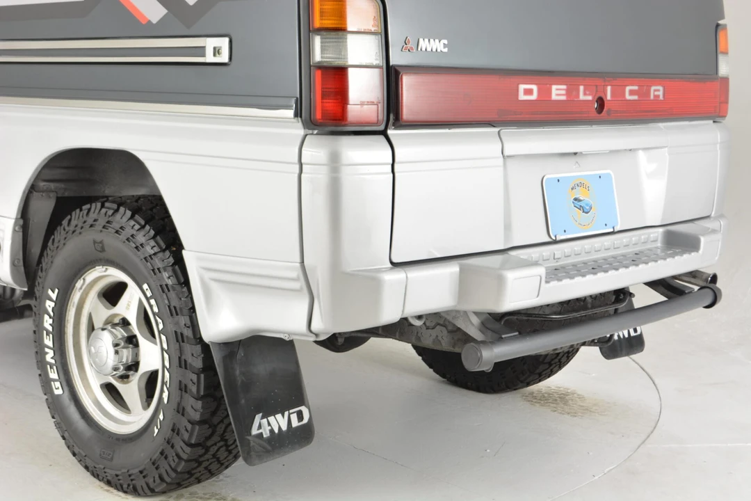 1992 Mitsubishi Delica 3rd Gen - Image 21 of 31