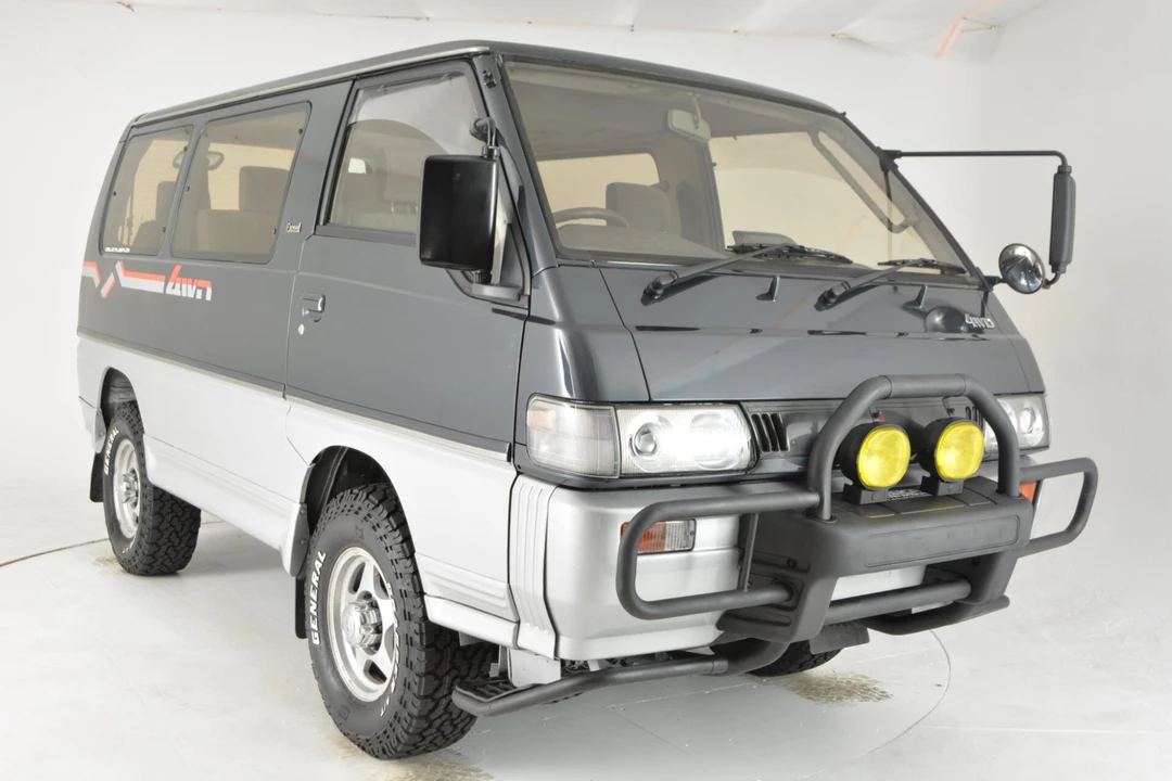 1992 Mitsubishi Delica 3rd Gen - Image 10 of 31