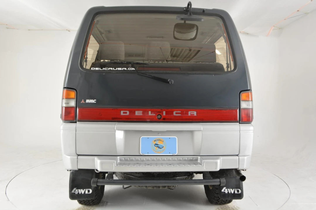 1992 Mitsubishi Delica 3rd Gen - Image 5 of 31