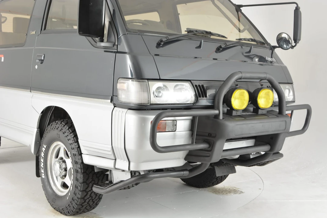 1992 Mitsubishi Delica 3rd Gen - Image 14 of 31