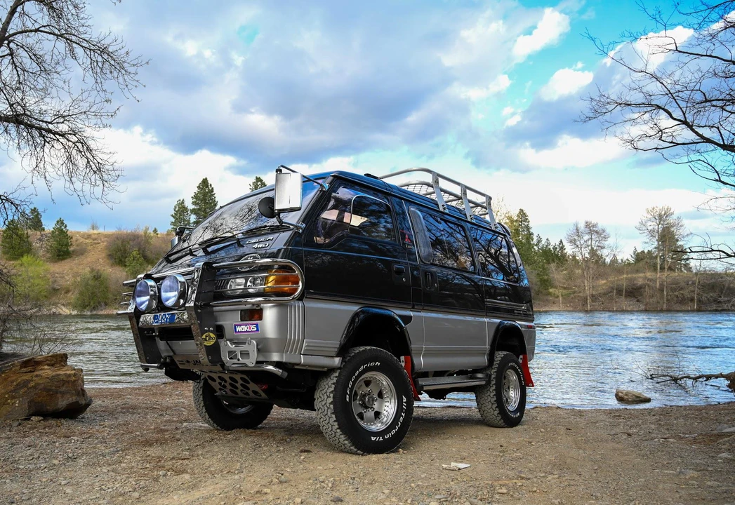 1992 Mitsubishi Delica 2nd Gen - Image 12 of 31