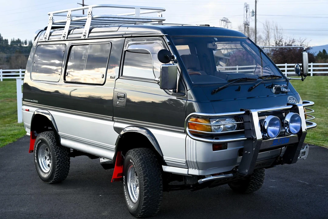 1992 Mitsubishi Delica 2nd Gen - Image 23 of 31
