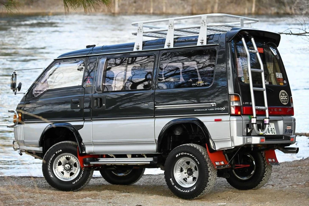 1992 Mitsubishi Delica 2nd Gen - Image 4 of 31