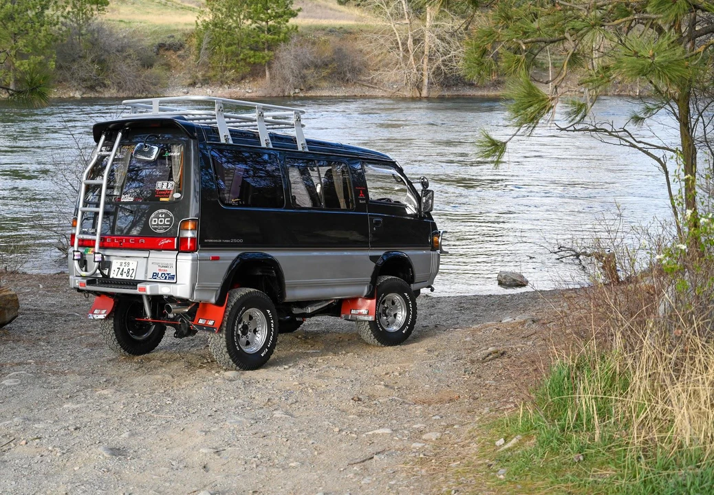 1992 Mitsubishi Delica 2nd Gen - Image 22 of 31
