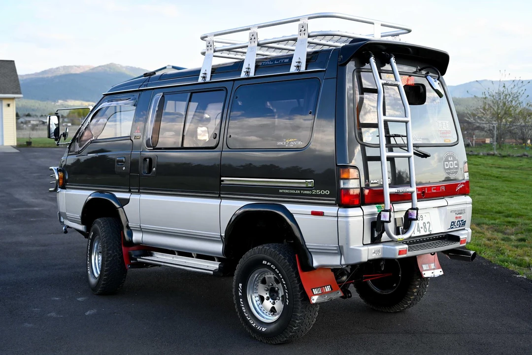 1992 Mitsubishi Delica 2nd Gen - Image 18 of 31