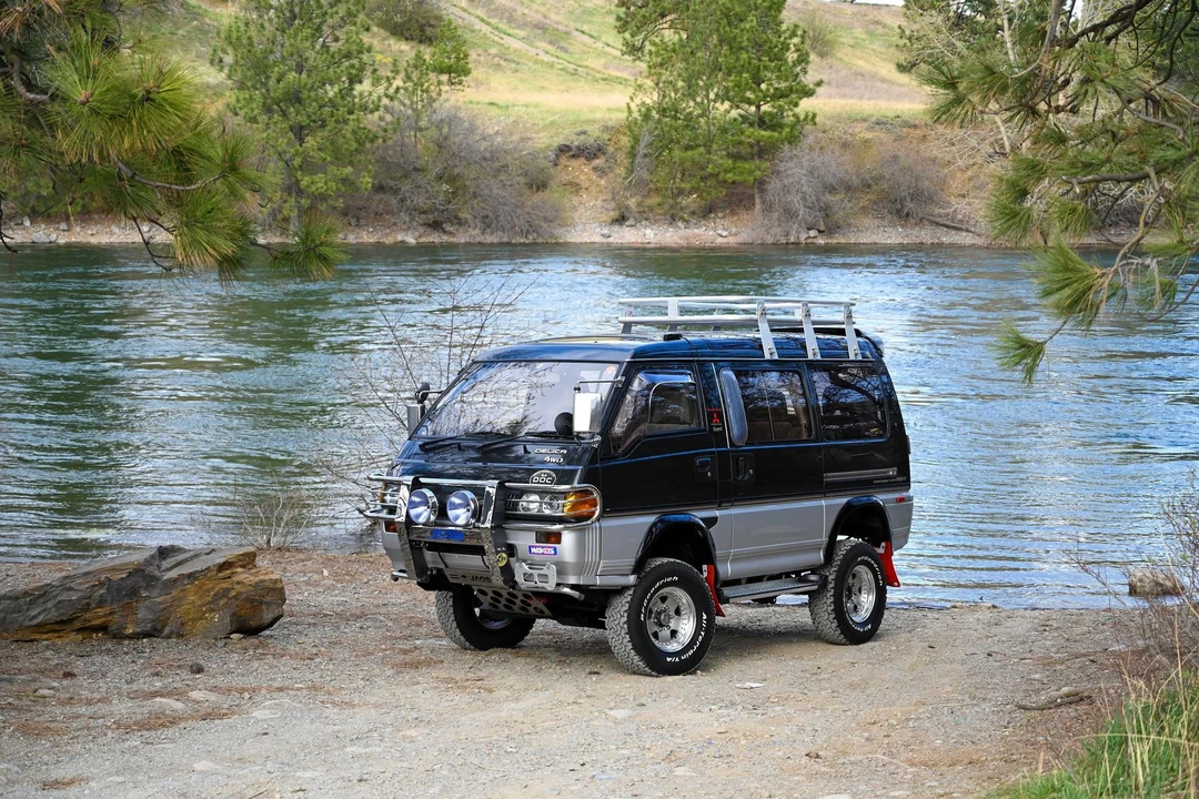 1992 Mitsubishi Delica 2nd Gen - Image 11 of 31