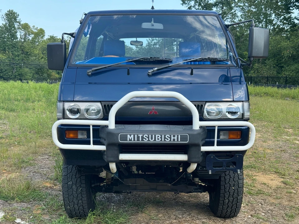 1992 Mitsubishi Delica 2nd Gen - Image 7 of 31