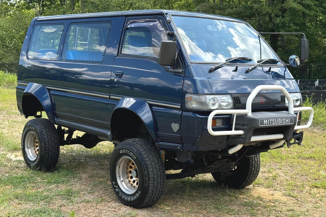 1992 Mitsubishi Delica 2nd Gen - Image 2 of 31