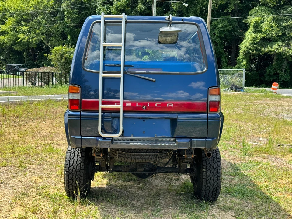 1992 Mitsubishi Delica 2nd Gen - Image 13 of 31