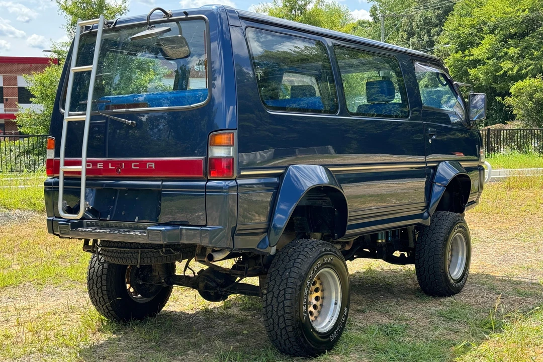 1992 Mitsubishi Delica 2nd Gen - Image 5 of 31