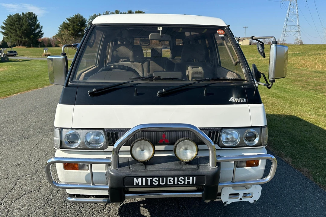 1992 Mitsubishi Delica 3rd Gen - Image 2 of 31