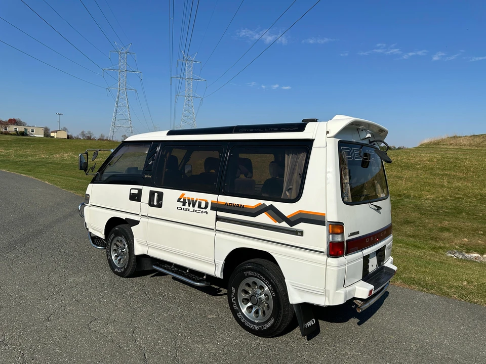 1992 Mitsubishi Delica 3rd Gen - Image 19 of 31