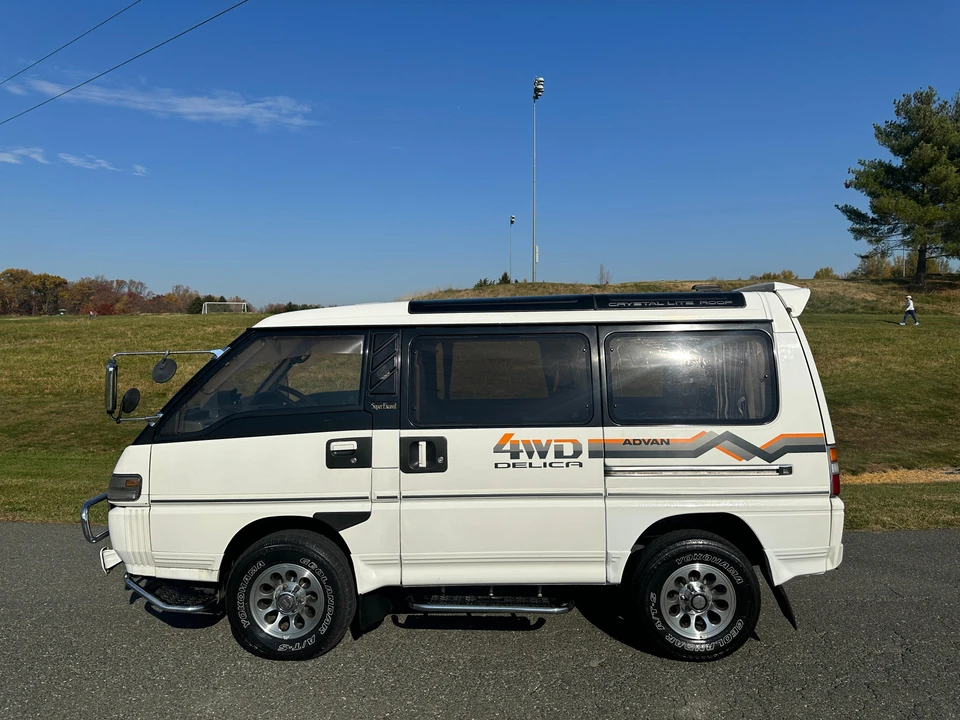 1992 Mitsubishi Delica 3rd Gen - Image 13 of 31