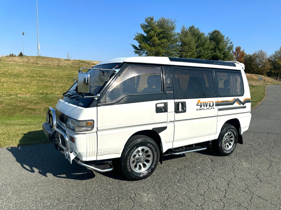 1992 Mitsubishi Delica 3rd Gen - Image 9 of 31