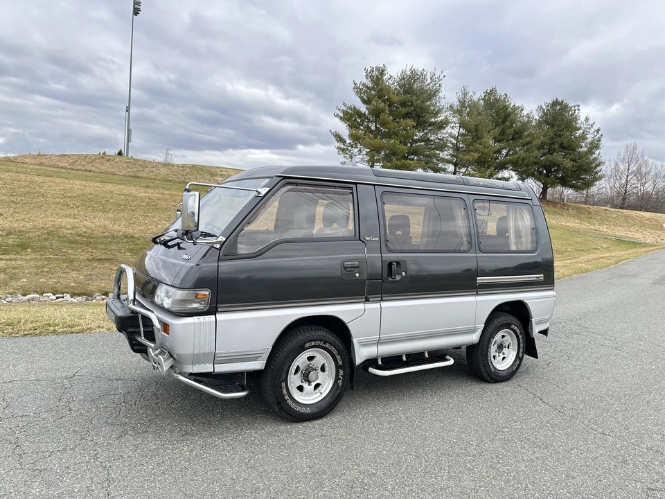 1992 Mitsubishi Delica 2nd Gen - Image 2 of 31
