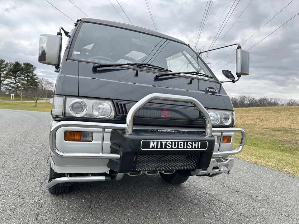 1992 Mitsubishi Delica 2nd Gen - Image 18 of 31