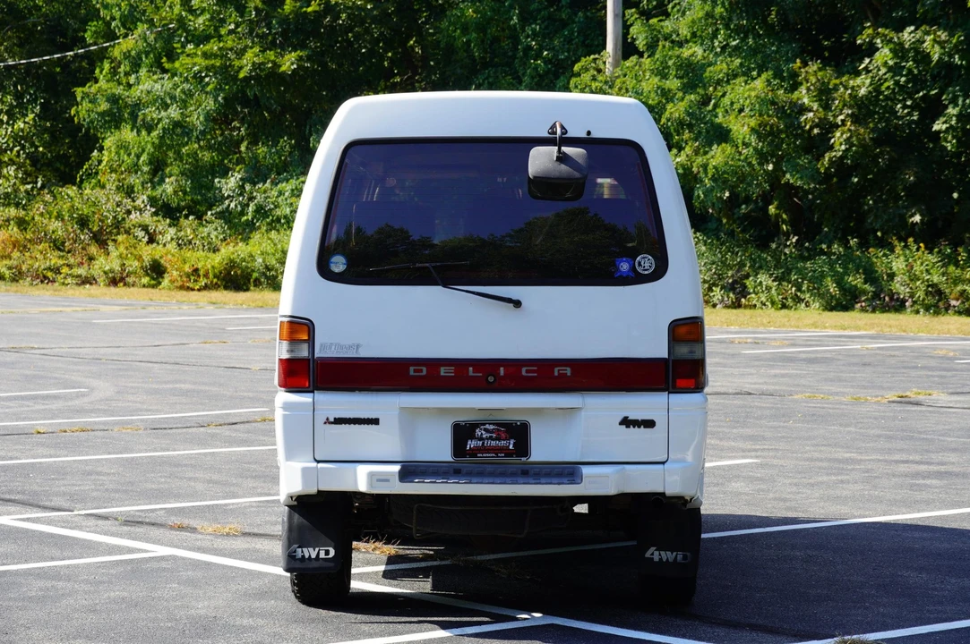 1992 Mitsubishi Delica 2nd Gen - Image 15 of 31