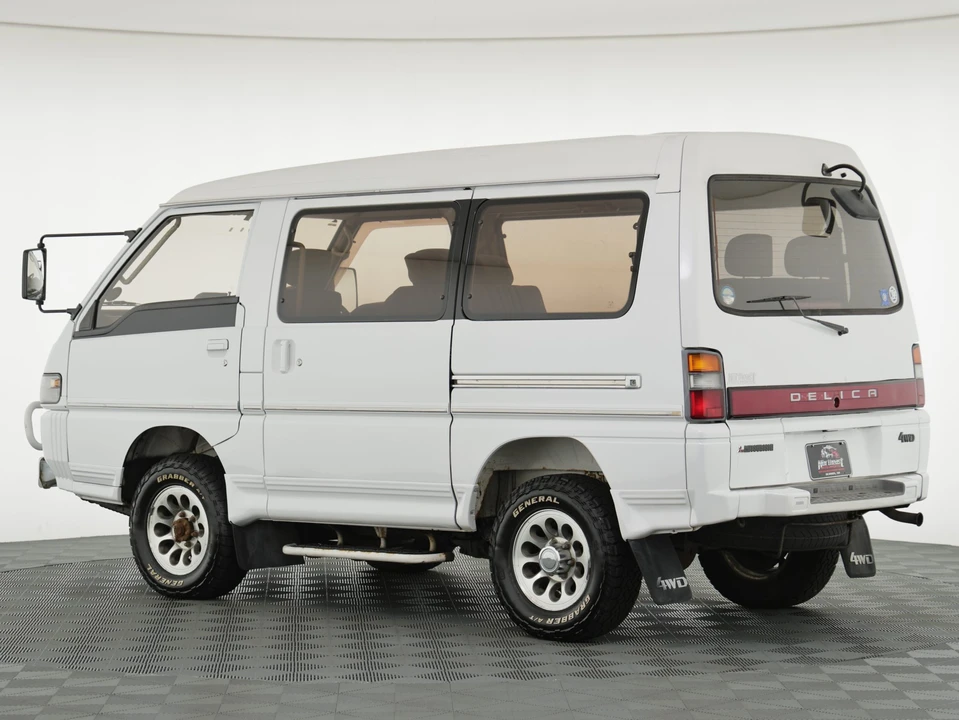 1992 Mitsubishi Delica 2nd Gen - Image 28 of 31