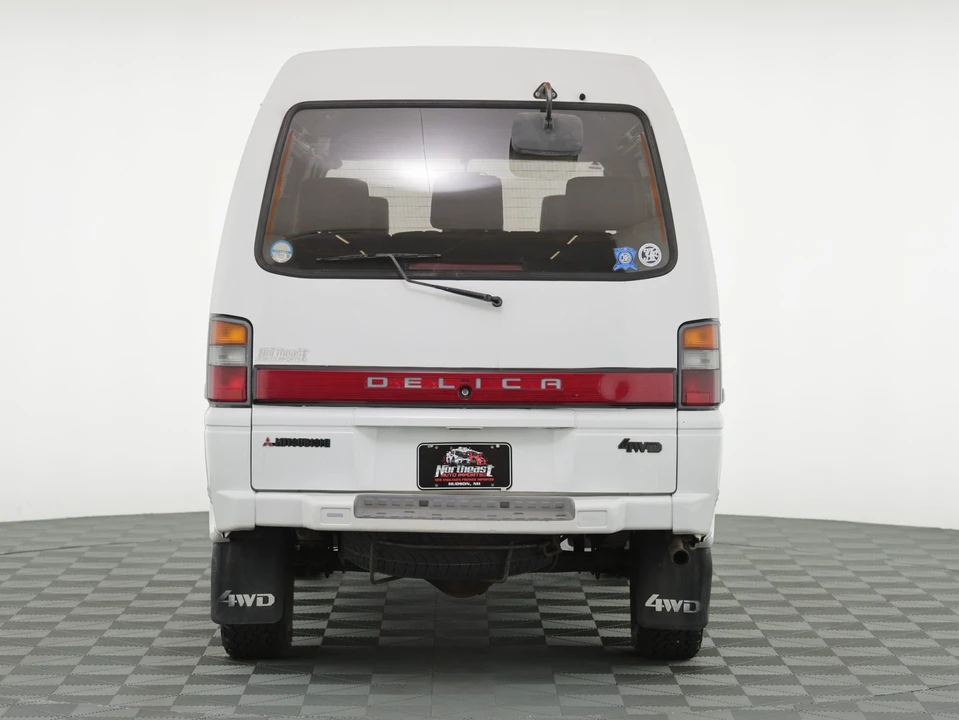 1992 Mitsubishi Delica 2nd Gen - Image 29 of 31
